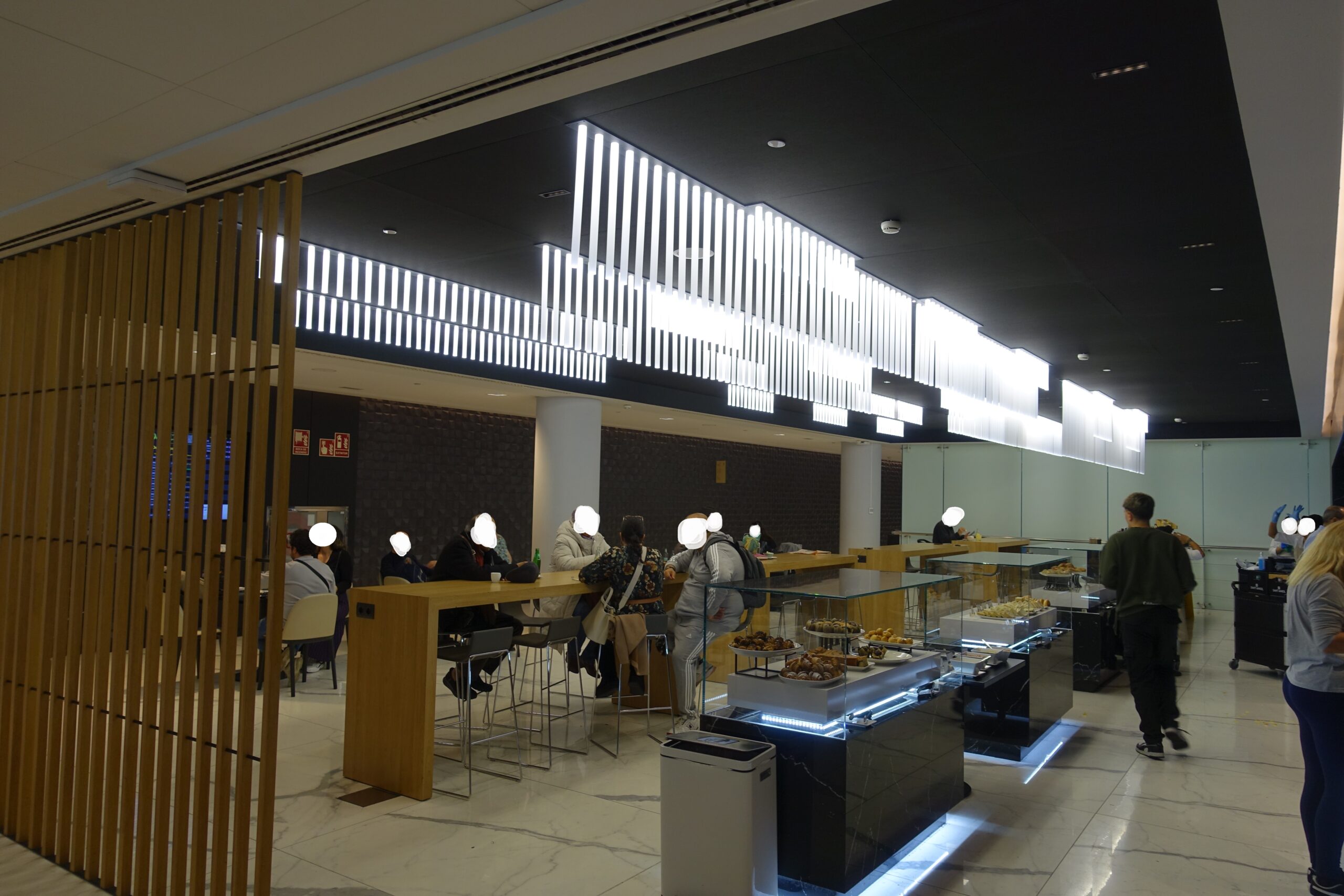 バルセロナ空港にあるSala VIP Joan Miro ラウンジ