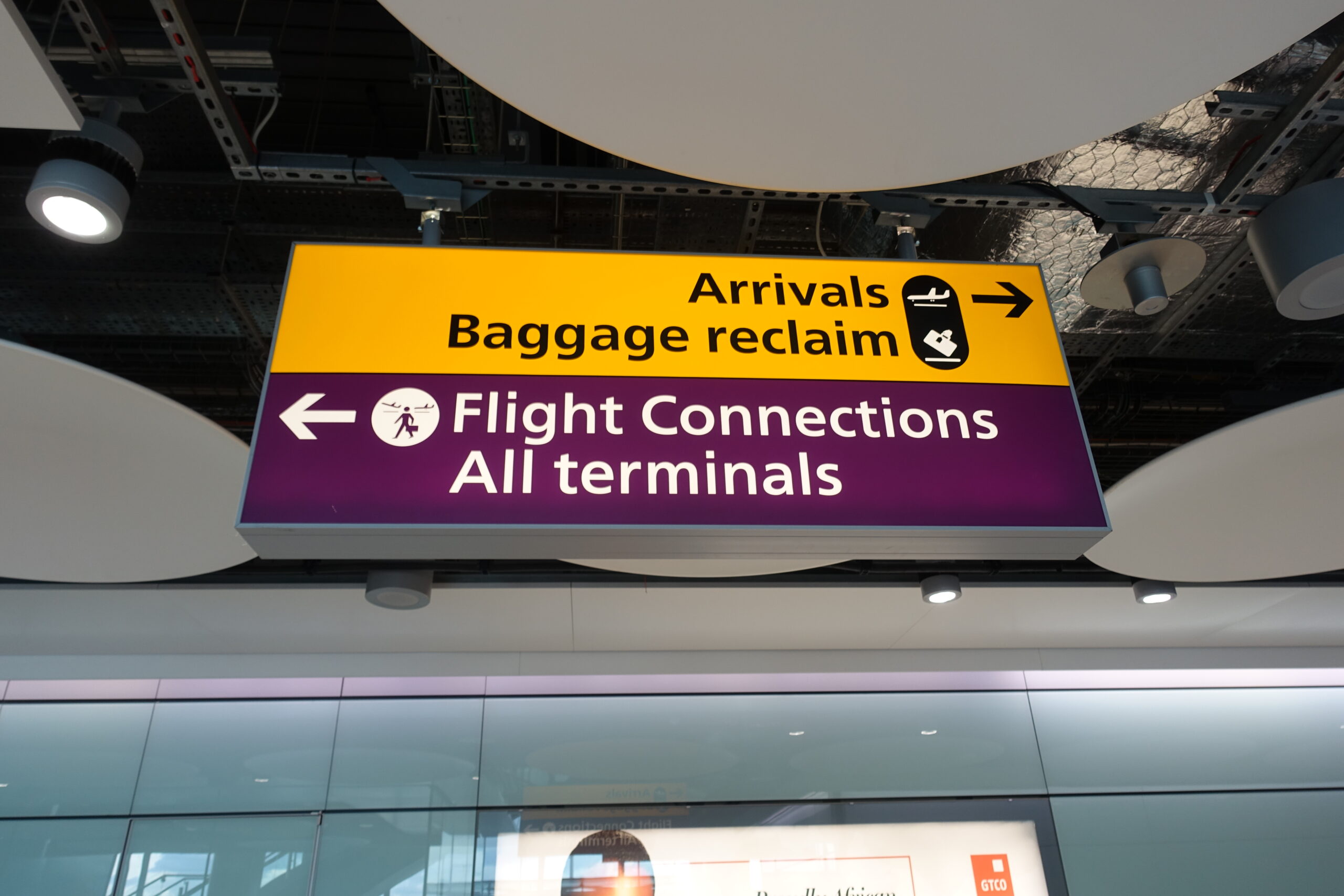 ロンドン・ヒースロー空港　ターミナル5からターミナル２への乗継方法